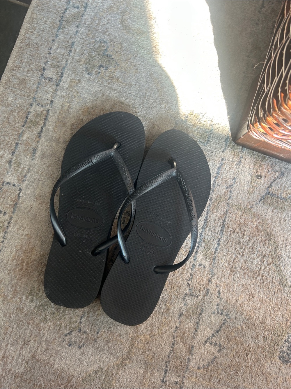 Black haviana wedge